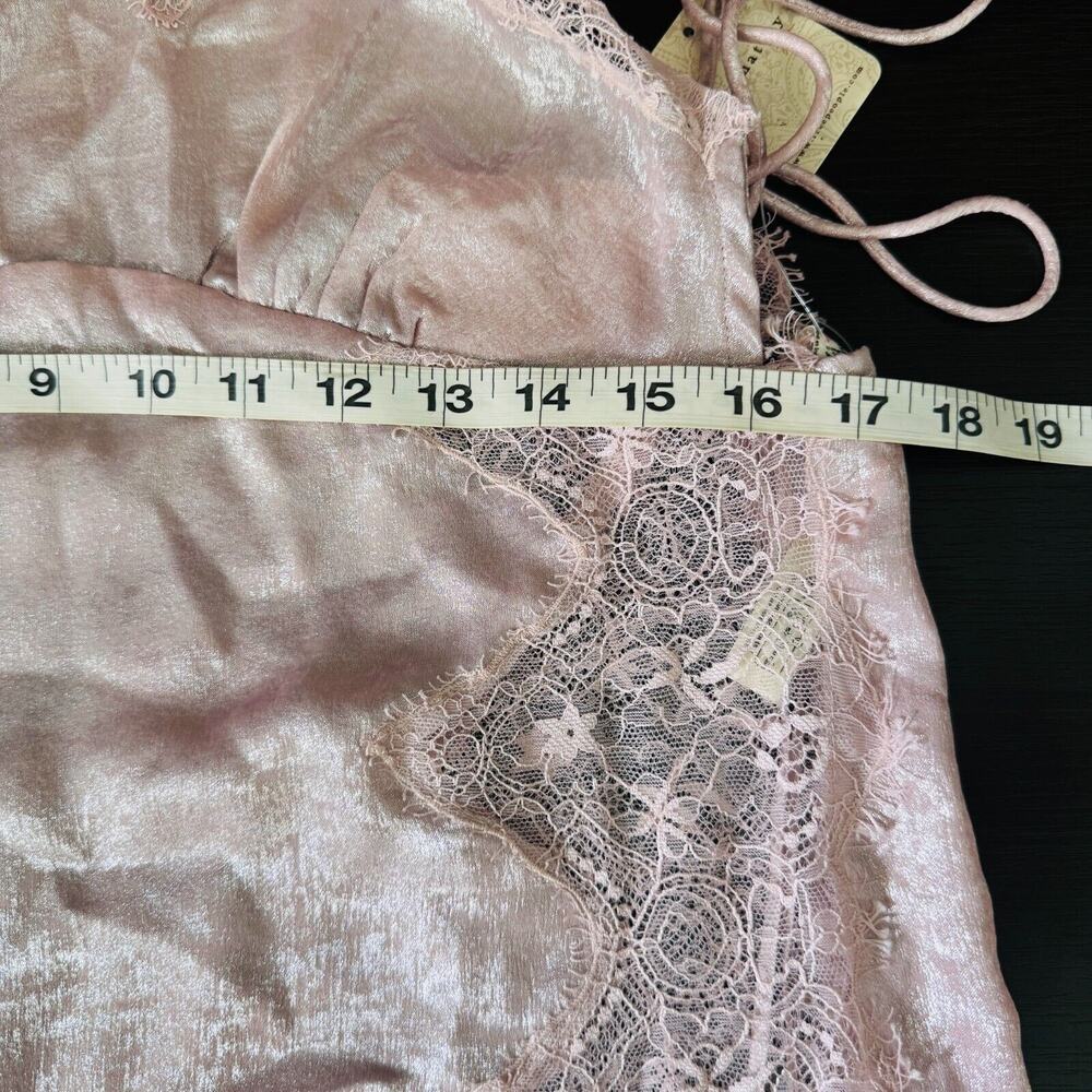 Free People Top Womens Small Shimmer On Cami Satin Lace Blouse Romantic Pink NEW - Picture 8 of 10